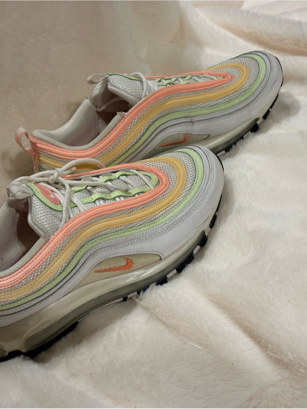 Nike Women's Pastel Wave Runner Sneakers in Peach, Mint & Lemon - Picture 2 of 7